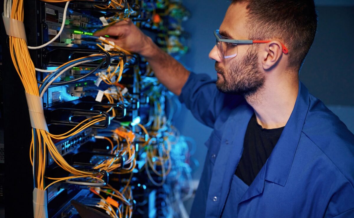 Expert Structured Cabling Installers for Scalable IT Infrastructure |KM ...