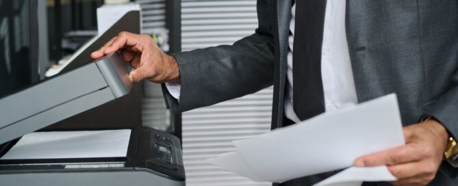What is the price of a refurbished bizhub C3300i printer?